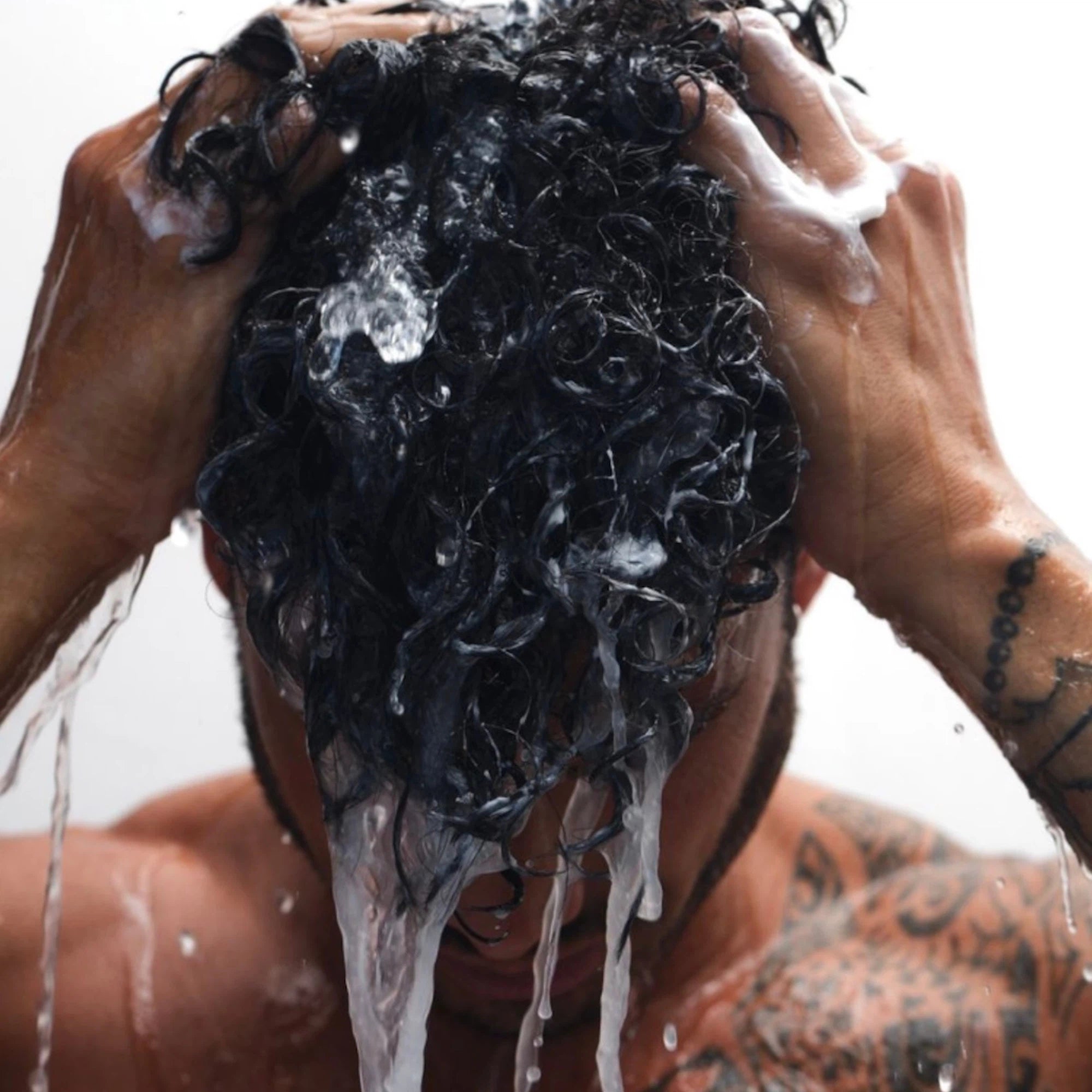 STRENGTHENING HAIR WASH