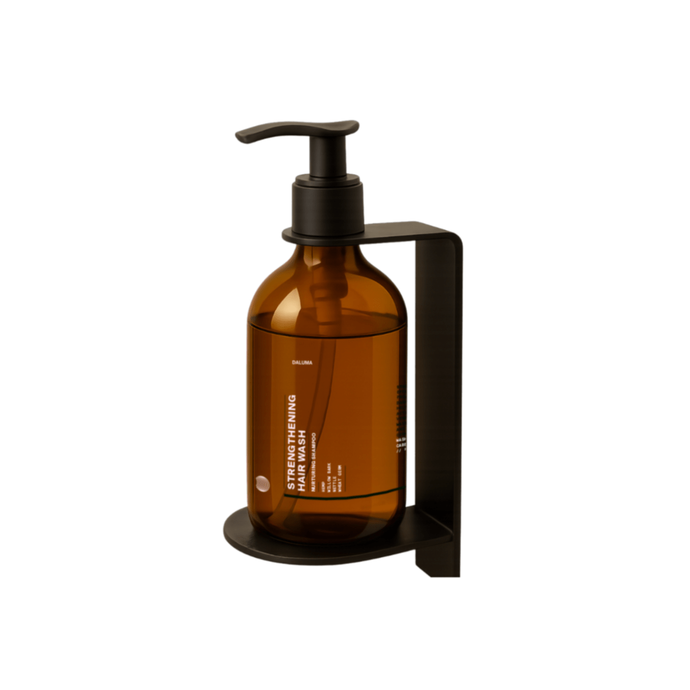 Eine braune Pumpflasche mit der Aufschrift BODYCARE WANDHALTERUNG von DALUMA ruht in einem eleganten schwarzen Metallhalter vor einem weißen Hintergrund.